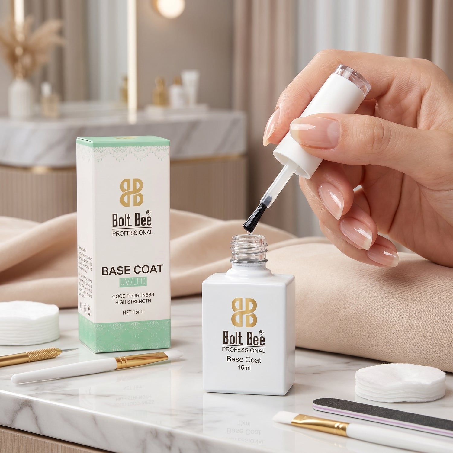 BOLT BEE PROFESSIONAL BASE COAT